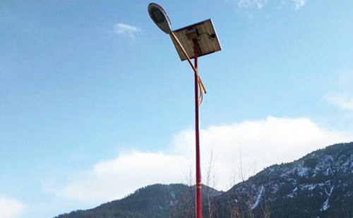 如何选择高质量的头屯河太阳能路灯材料：全方位指南