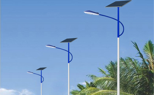 头屯河太阳能路灯防触电安全指南：如何选择与维护